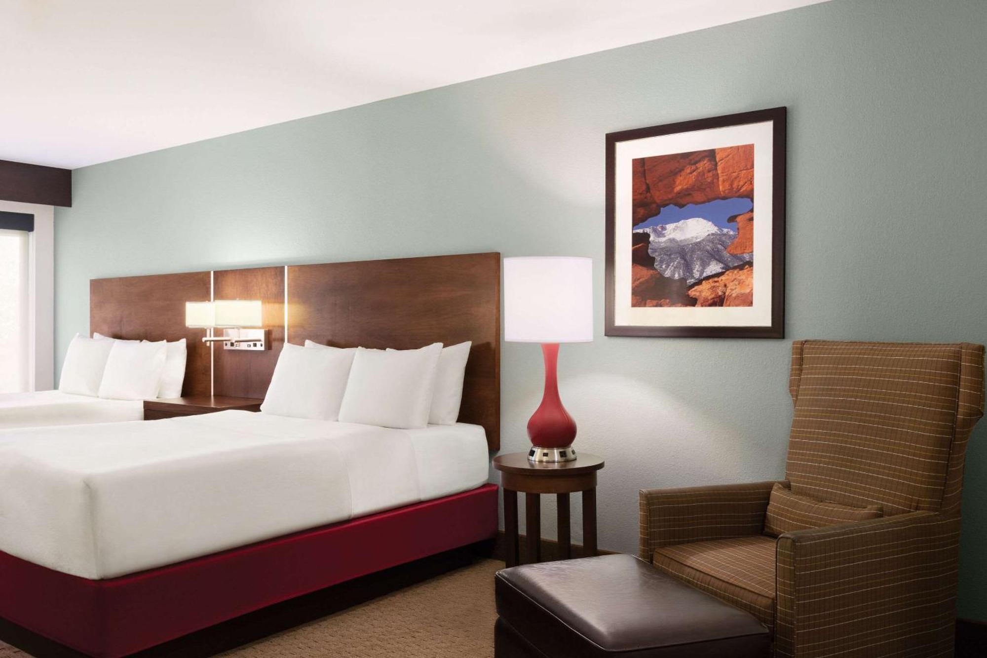 Radisson Hotel Colorado Springs Esterno foto